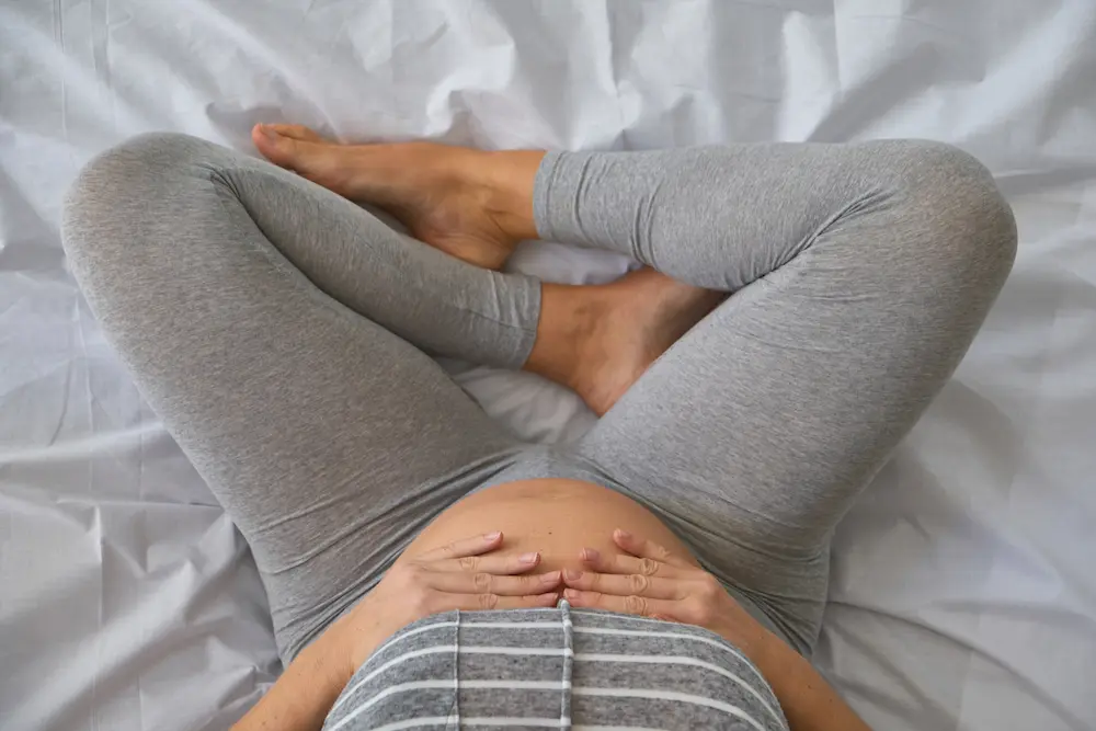 Bébé qui bouge à intervalles réguliers : comprendre les mouvements de votre bébé - May App Santé