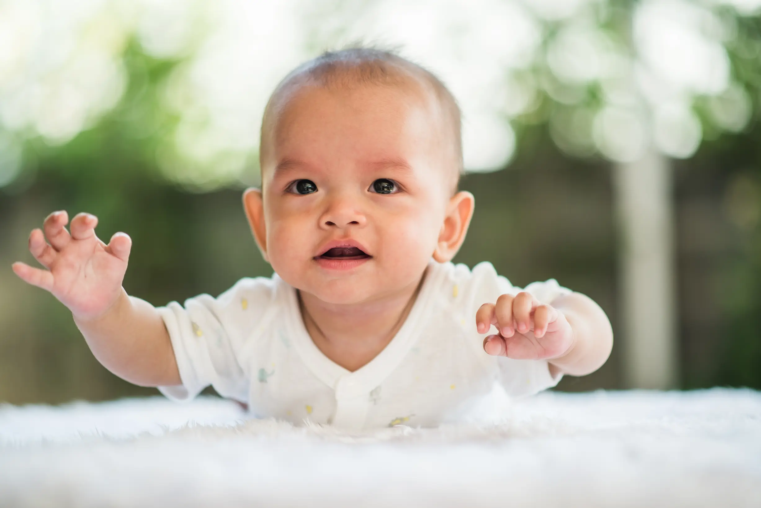 Prénom pour un bébé arc-en-ciel : les 15 plus beaux may app santé