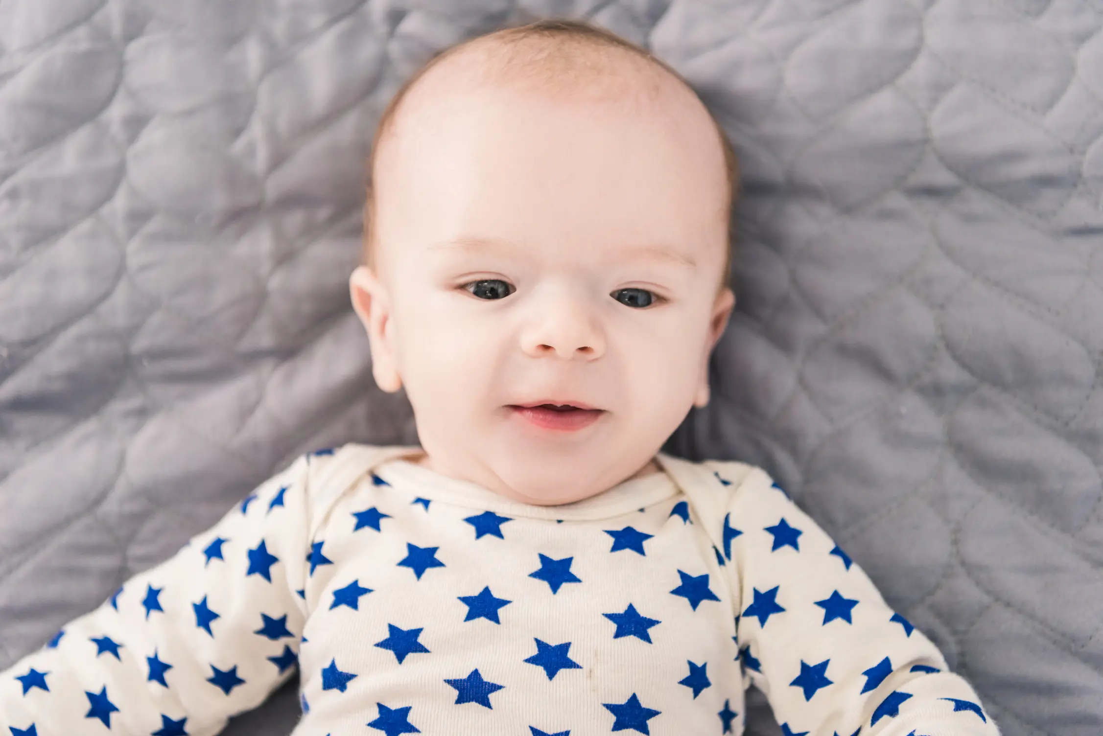 Prénom américain bébé : 15 idées à retenir may app santé
