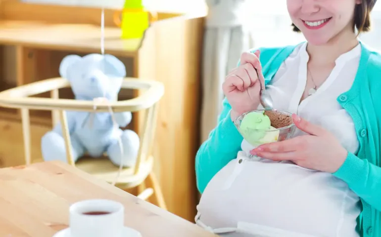 Glace enceinte : ce qu’il faut savoir pendant la grossesse - May App Santé
