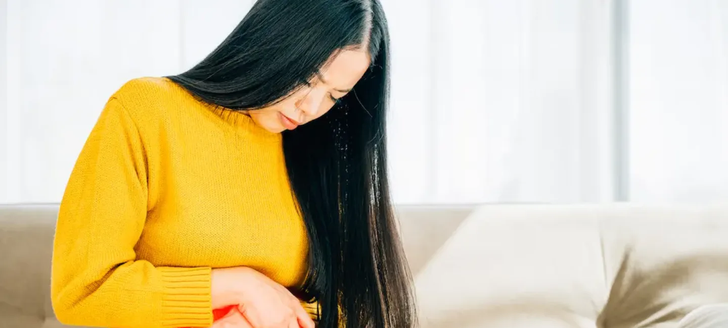 Douleur aine nidation : comprendre ce symptôme précoce - May App Santé