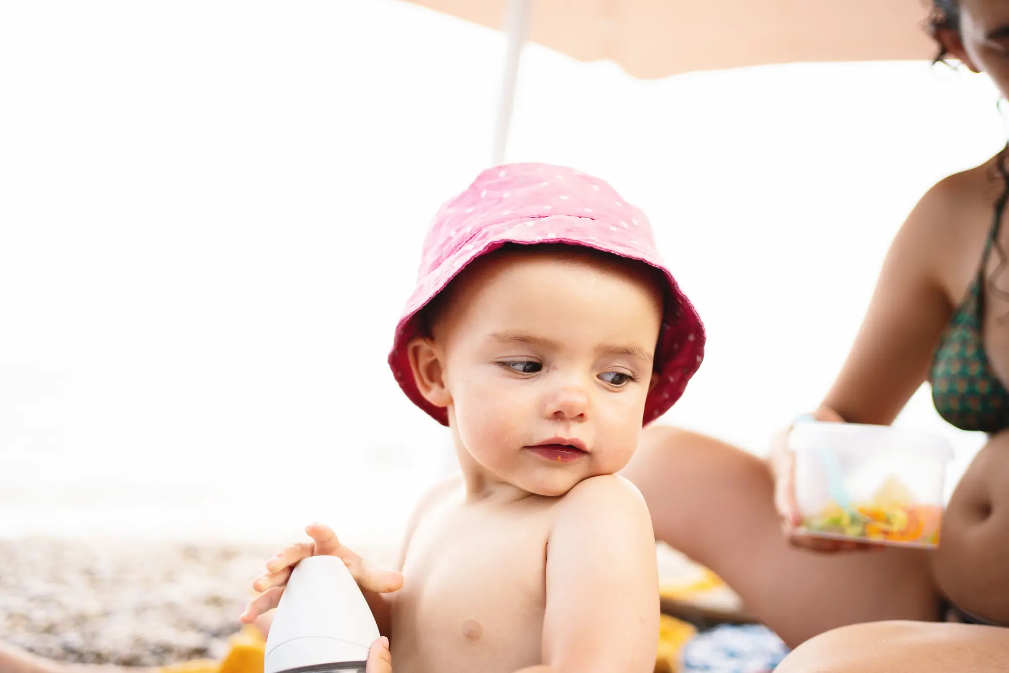 Crèmes solaires bébé : comment choisir une protection adaptée ? may app santé
