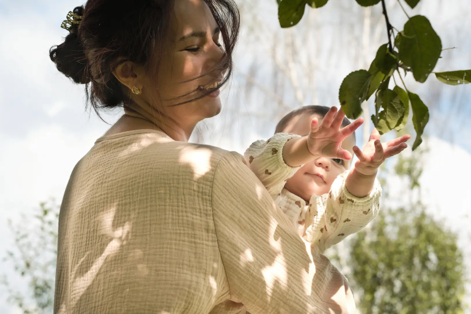 Collier prénom bébé : une idée de cadeau pour la naissance may app santé