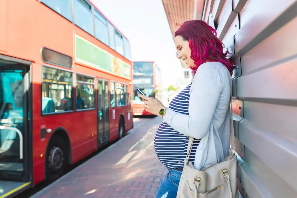 Faire de la route enceinte : conseils et précautions essentielles - May App Santé