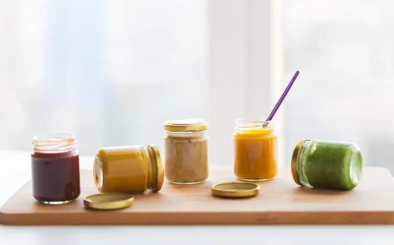 Petits pots pour bébé : quels avantages nutritionnels ? - May App Santé