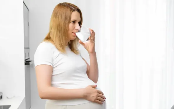 Goût amer dans la bouche enceinte : causes et solutions - May App Santé