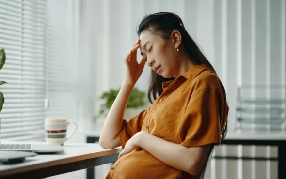 Hypotension enceinte 7 mois : symptômes, causes et solutions - May App Santé