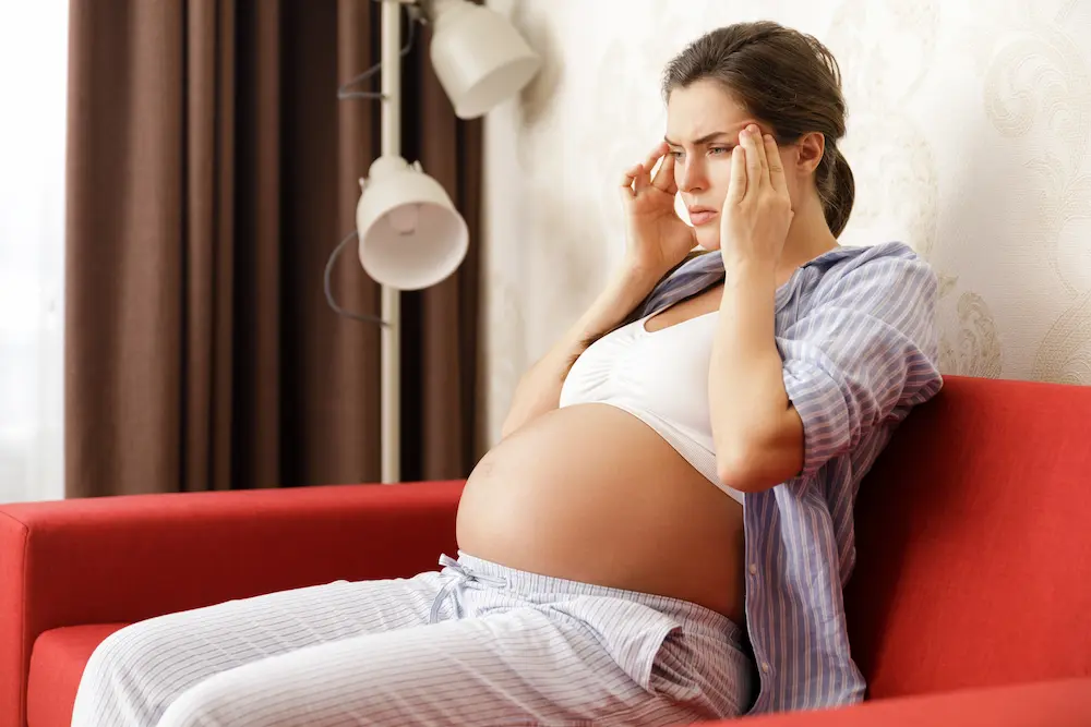 Hypotension enceinte 7 mois : sympt&ocirc;mes, causes et solutions - May App Sant&eacute;