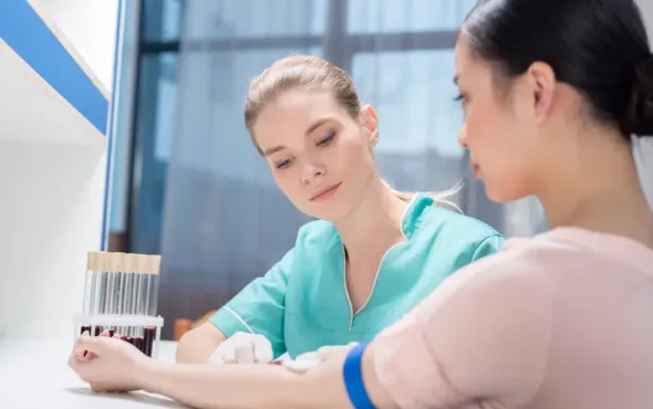 Prise de sang négative mais pas de règle : comprendre les causes - May App Santé