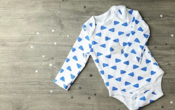 Quelle est la différence entre une grenouillère et un pyjama pour bébé ? - May App Santé