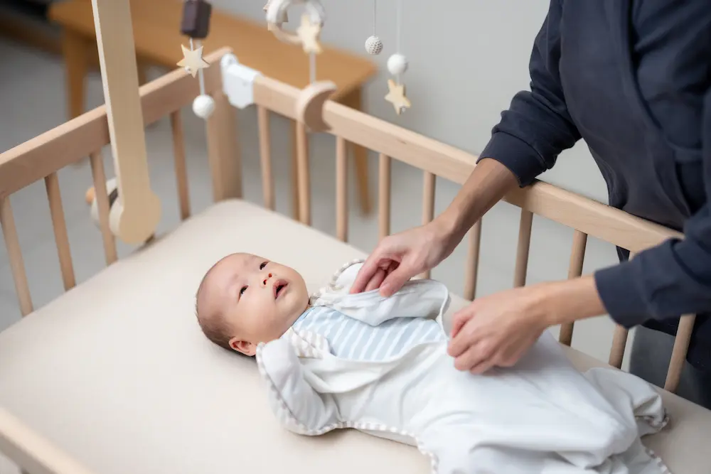 Quelle est la différence entre une grenouillère et un pyjama pour bébé ? 2 Quelle est la différence entre une grenouillère et un pyjama pour bébé ? - May App Santé