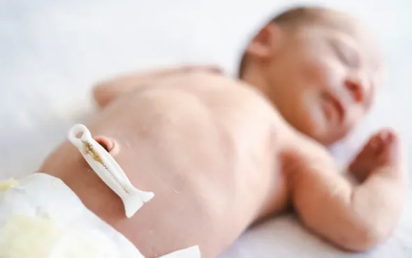 Cordon ombilical autour du cou : faut-il s’inquiéter ? - May App Santé